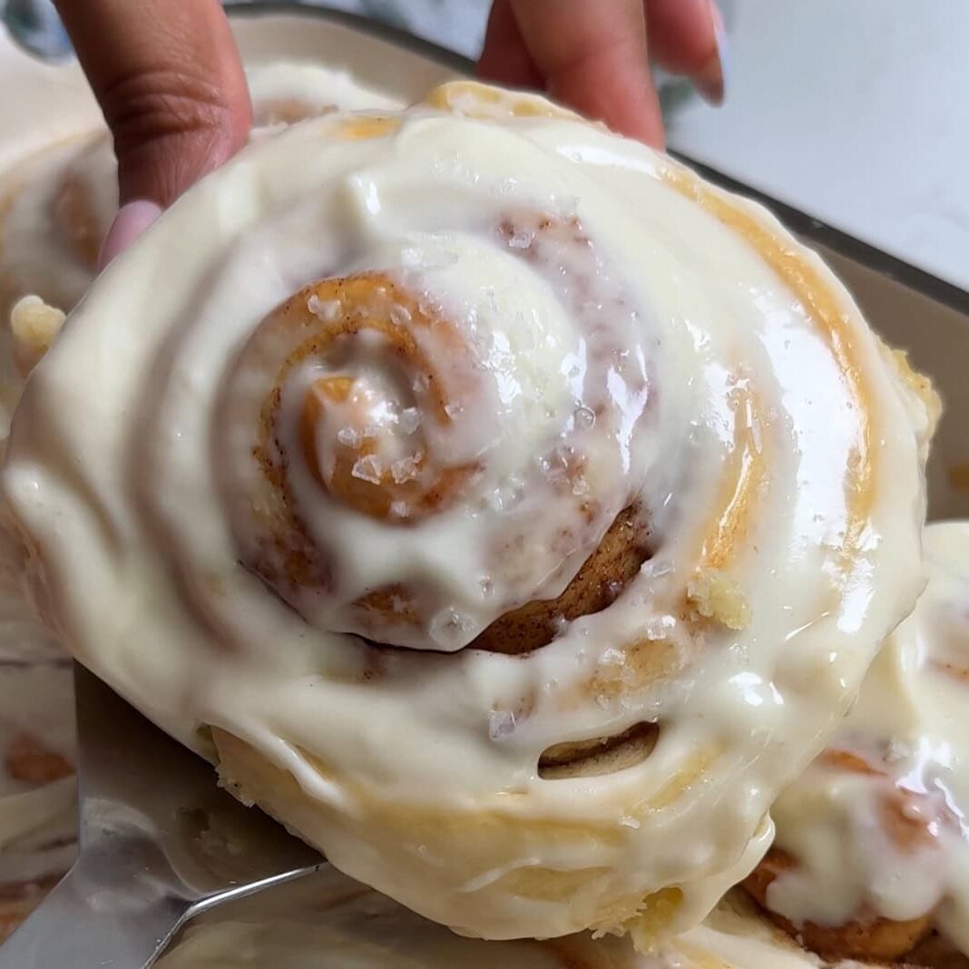 Soft mascarpone cinnamon rolls topped with salted vanilla cream cheese icing - Hungry Mockingbird